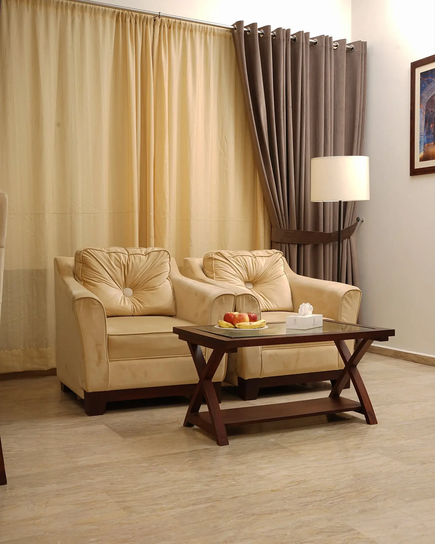 A suite seating area