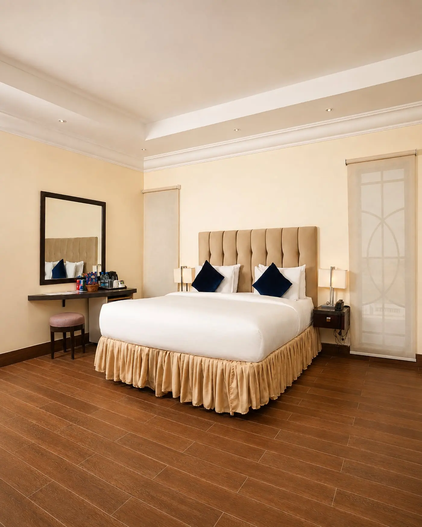 A deluxe room at Faletti’s Grand Bahawalpur