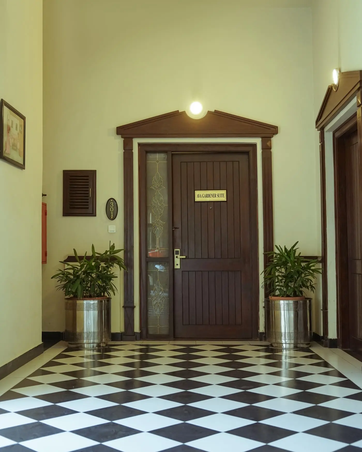 Guest-room corridor
